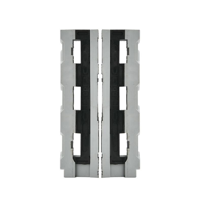 Enclosed busbar support 60/3P